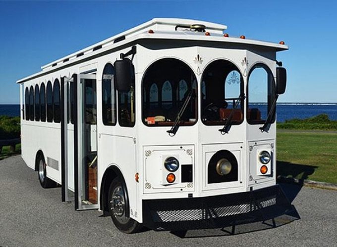 Newport RI Mansions Scenic Trolley Tour (Ages 5+ only)