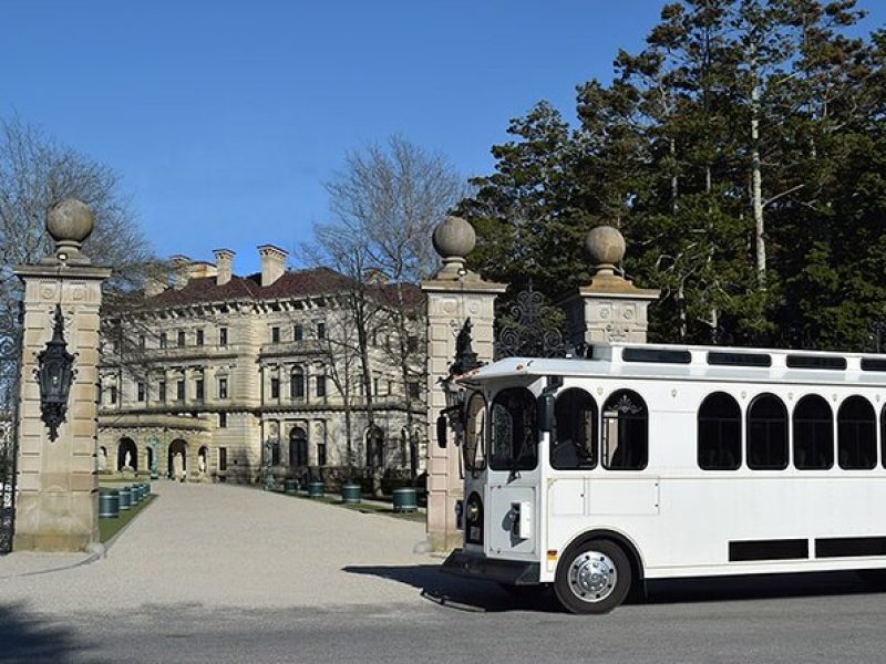 Newport Gilded Age Mansions Trolley Tour with Breakers Admission