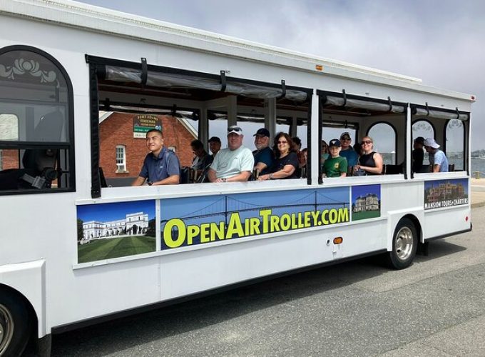 Newport Open Air Trolley Tour (Ages 5+ only)