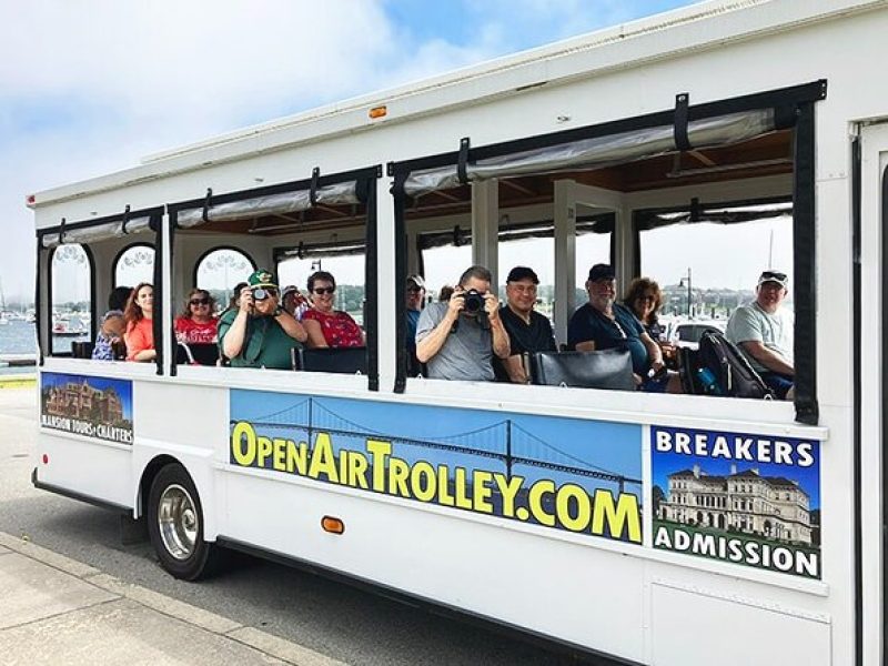 Newport Open Air Trolley Tour With Breakers Admission (Ages 5+)