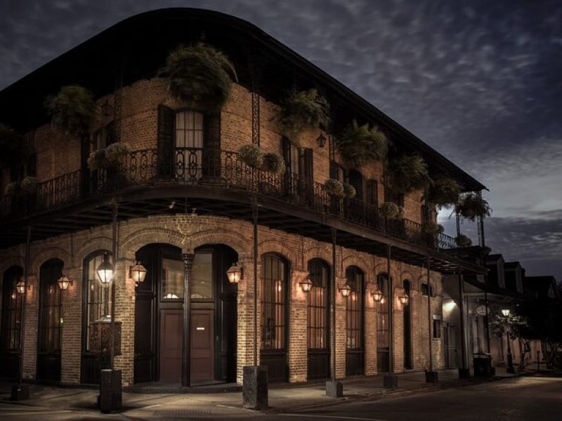 2-Hour French Quarter Ghost Walking Tour in New Orleans