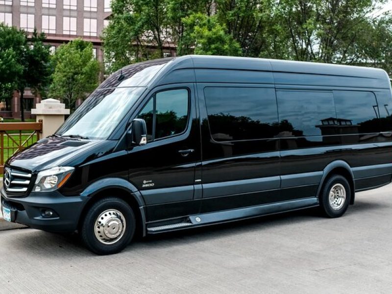 Round Trip Private Transfer Las Vegas Airport to Las Vegas by limo MB Sprinter