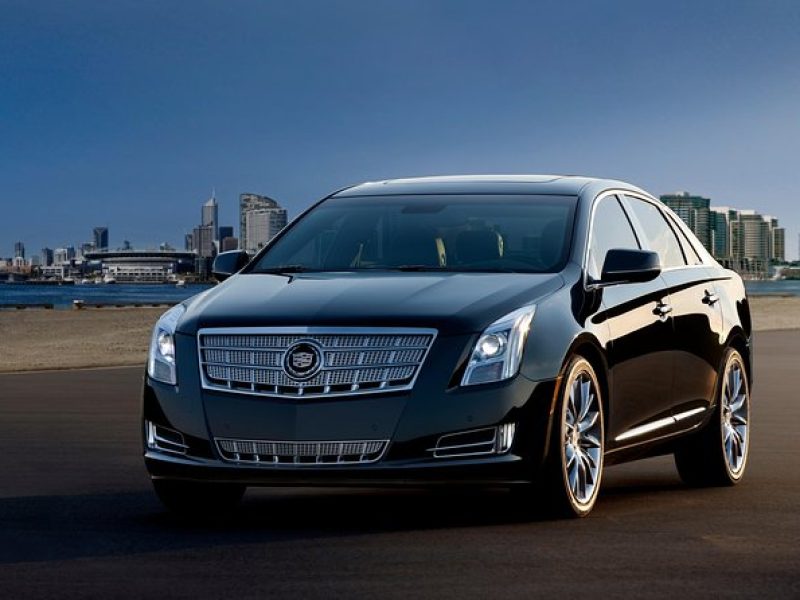 Arrival Transfer Denver Airport DEN to Denver City by Luxury Car