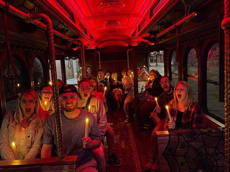 Candlelight Ghost Trolley Tour in Minneapolis
