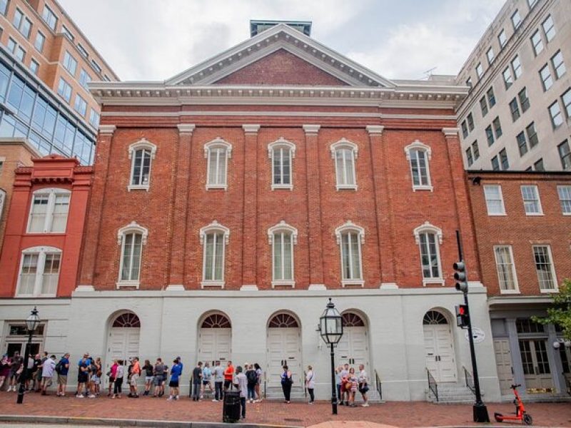 Lincoln Assassination Tour with Fords Theatre and Petersen House