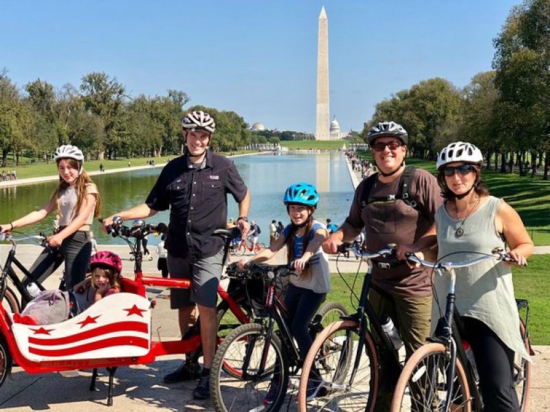 Private Family-Friendly DC Tour by Bike