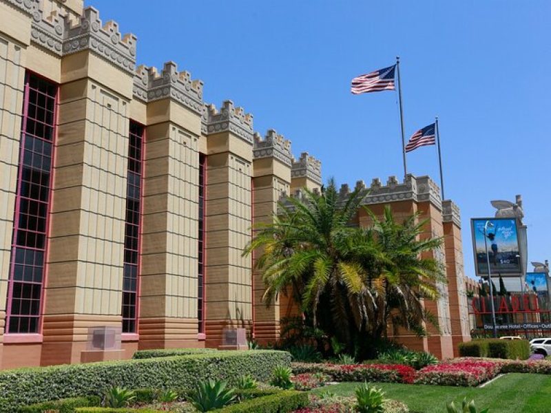 Private Shopping Tour from Los Angeles to Citadel Outlets