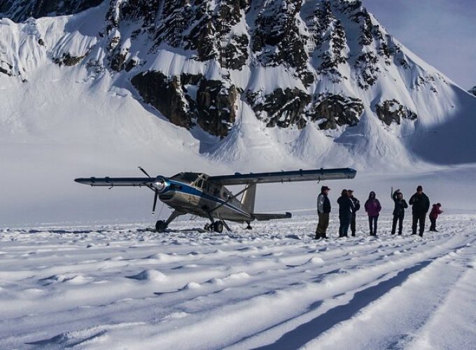 Half-Day Package: Glacier Landing Flight and Brewery Visit