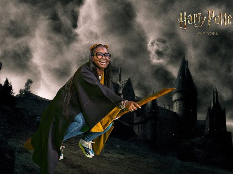 Harry Potter New York Flagship Store: Fly a Broomstick Experience