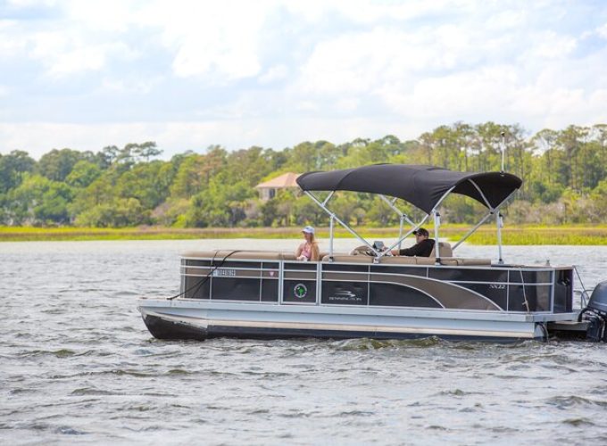 22 ft. Luxury Pontoon Private Hilton Head Boat Rental for 2 Hours