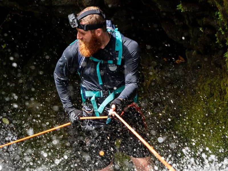 Chasing Waterfalls:Wild Hawaii Rappelling