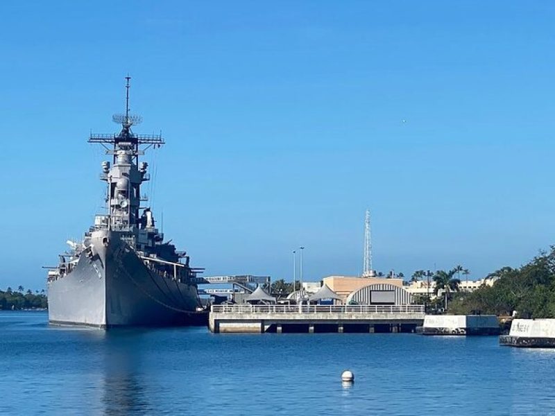 Pearl Harbor USS Arizona Memorial & Battleship Missouri