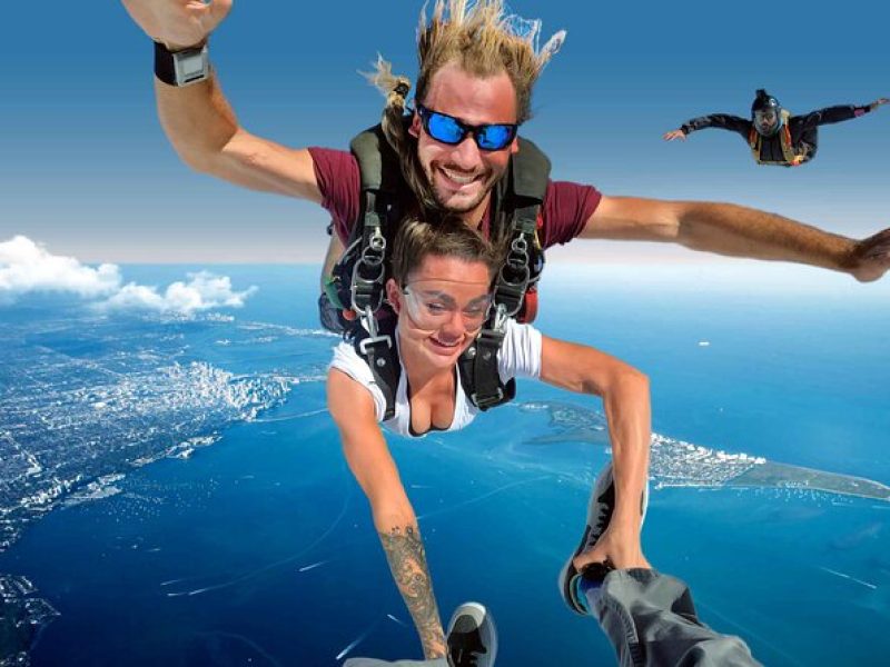 Tandem Skydive Adventure in Florida