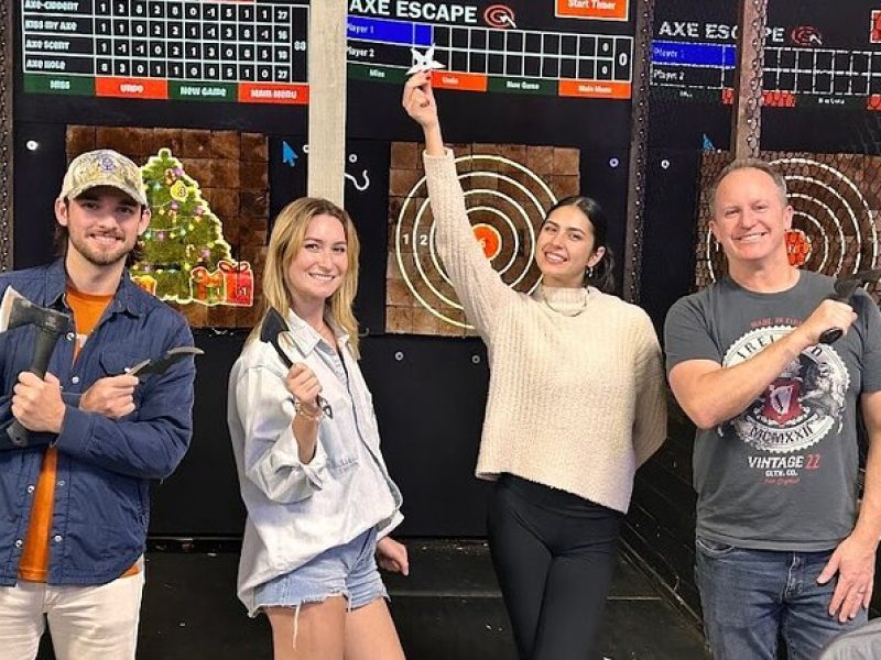 Private 1 Hour Axe Throwing Experience in Texas