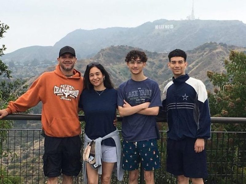 Hollywood Sign Hiking Tour to Griffith Observatory