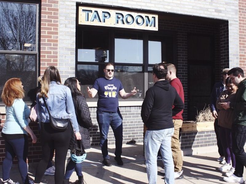 Chicago Walking Brewery Tour in Malt Row