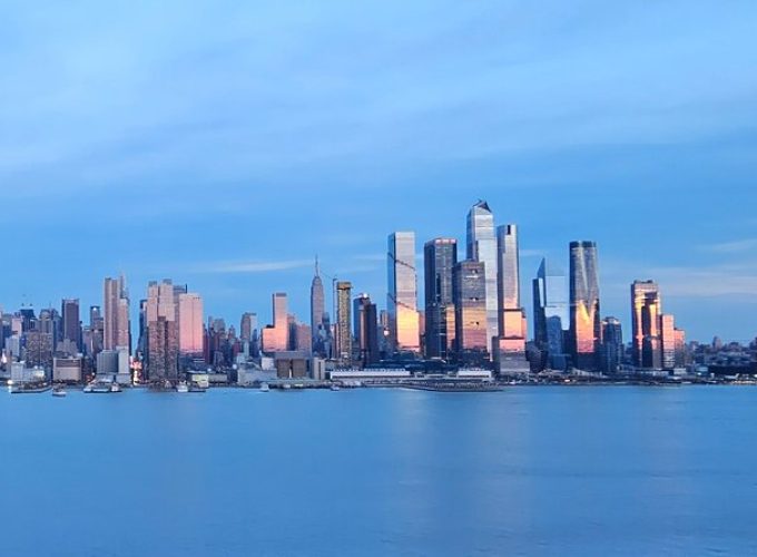 New York Skyline Magic – Private Tour With a Local