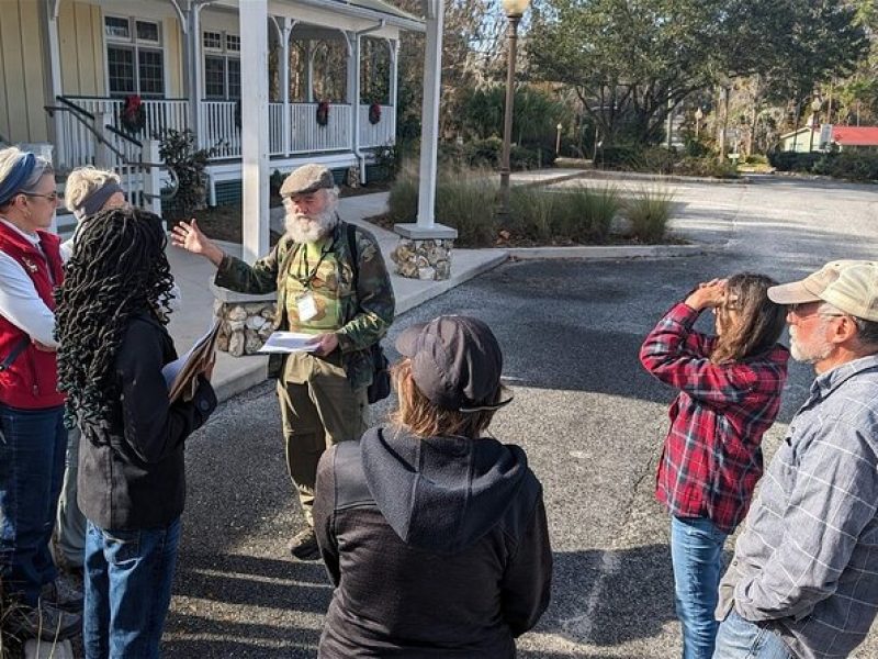 Historic Mystery Walking Tour in Florida