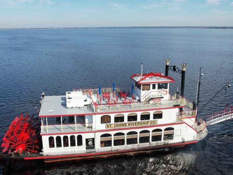 Dining Cruise Experiences on St Johns River from Sanford Florida