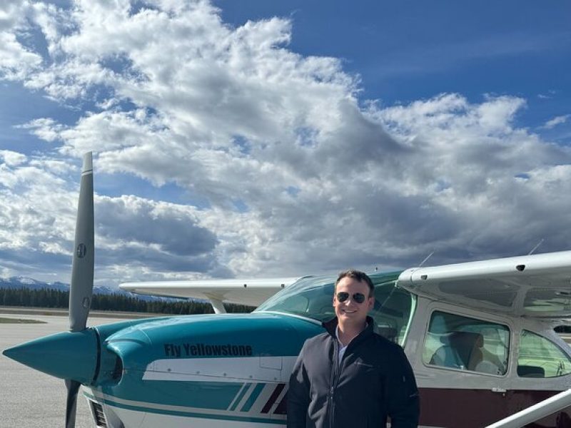 30 Minute Aerial Tour Yellowstone Skyline