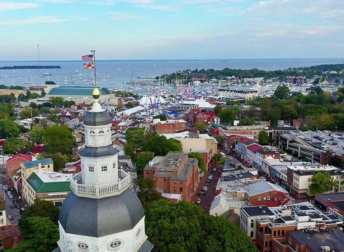 Annapolis Historic Walking Tour at Harbor and Naval Academy