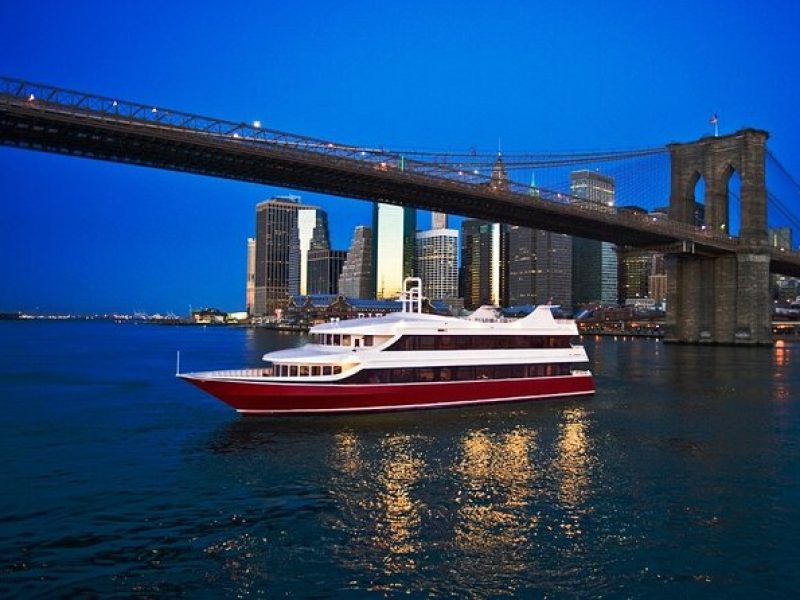 Bateaux New York Dinner Cruise