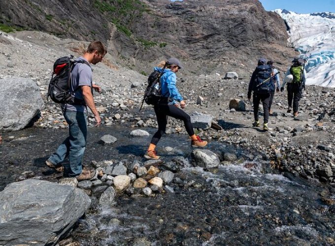 Private Mendenhall Glacier Guided Hike