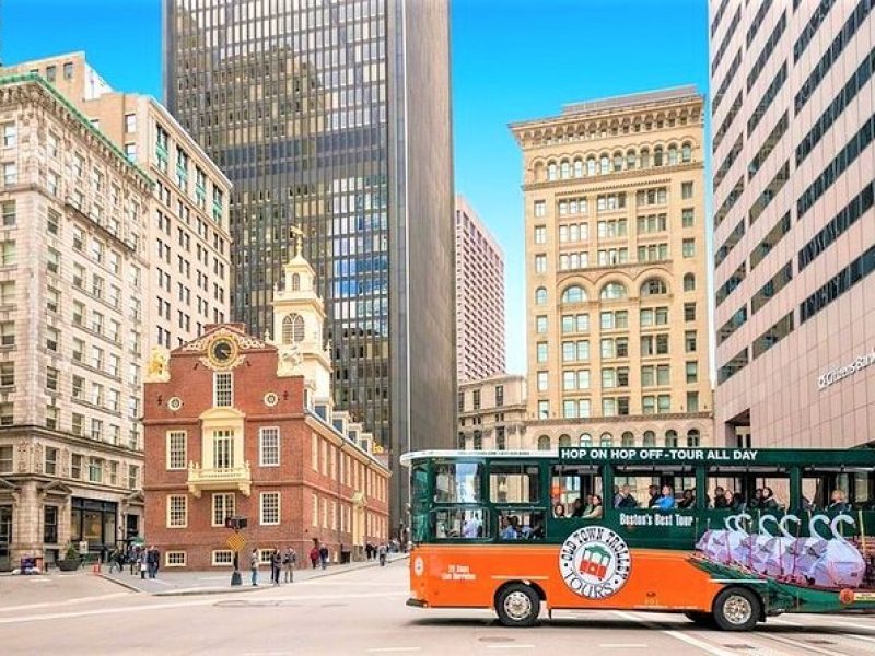 Boston Hop-On Hop-Off Trolley Tour with 14 Stops