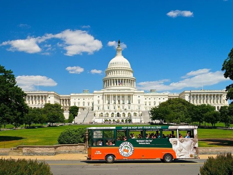 Washington DC Hop-On Hop-off Trolley Tour with 15 Stops