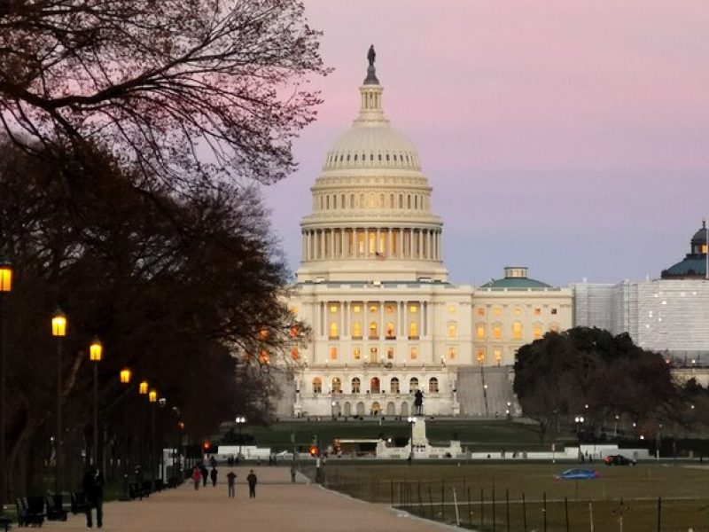 Big Bus DC: Monuments & Memorials Sunset Tour with Live Guide