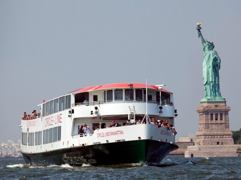 New York: 1-Day Hop-on Hop-off Tour & Statue of Liberty Cruise