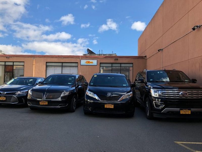 Private New York City Airport-to-Airport Transfer (JFK/LGA/EWR)