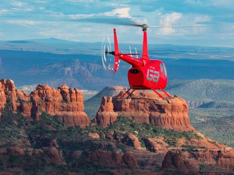 Sedona Helicopter Tour: Desert Thunder Tour