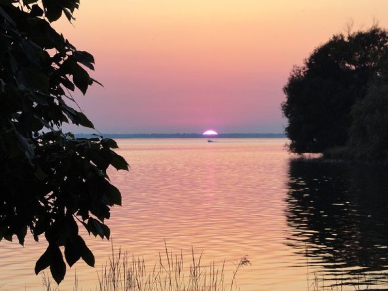 Guided Kayak Sunset Tour on Niagara River from the US Side