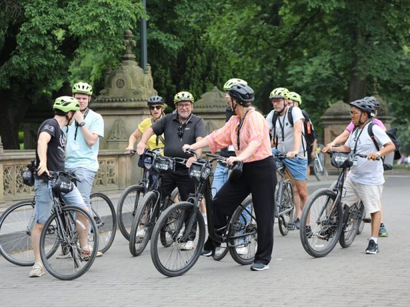 Central Park Bike Tour in Spanish or English