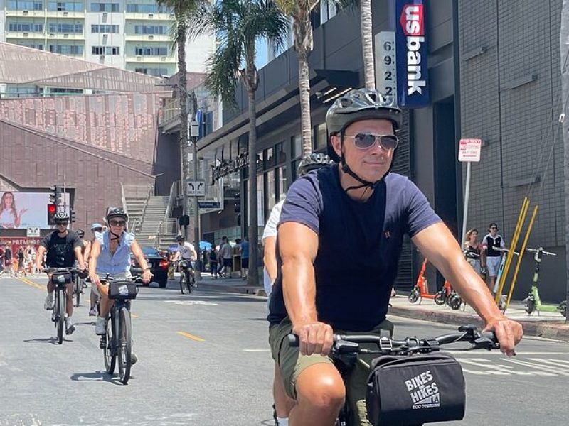 Hollywood Tour: Sightseeing by Electric Bike