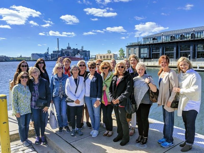 Baltimore Walking Foodie Tour in Fells Point