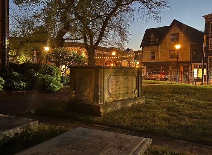 The Original Walking Ghost Tour by Annapolis Ghost Tours