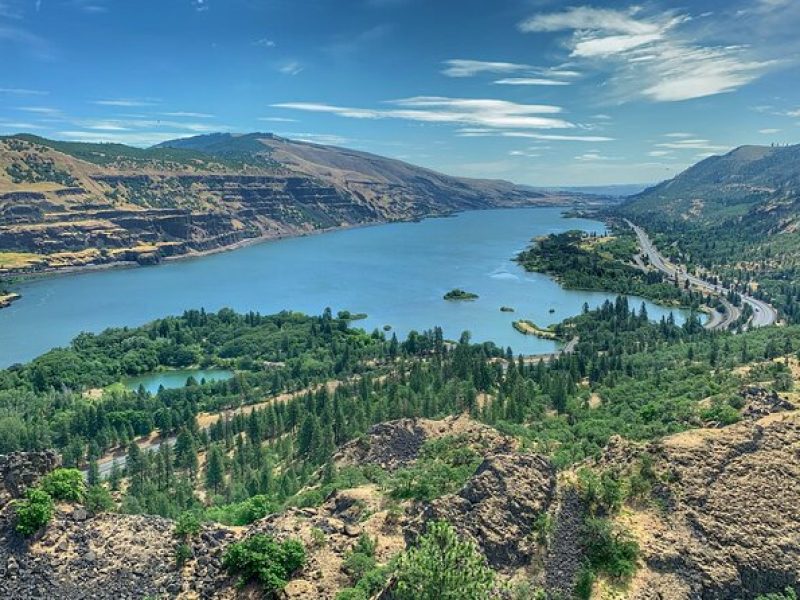 Full Day Guided Columbia River Gorge Tour in Oregon