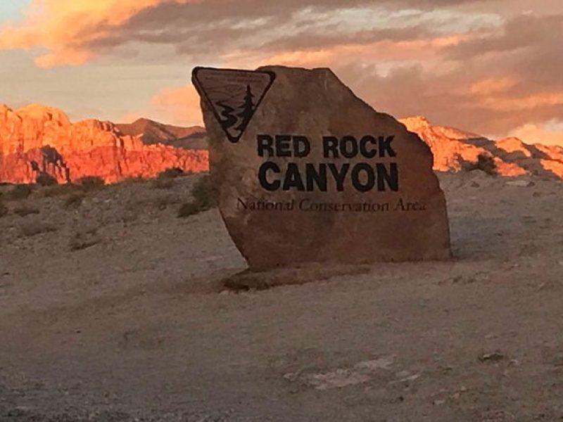 Sunrise Red Rock Canyon Self-Guided Electric Bike Tour with Hotel Pick-up