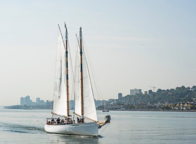 New York Fall Foliage Sail up the Hudson River