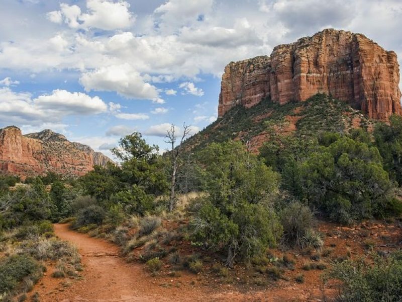 The Sedona Experience – Hiking, Lunch and Wine Tasting (Private Tour)