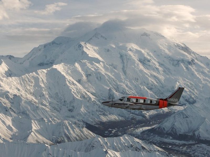 Denali Peak Sightseeing by Plane