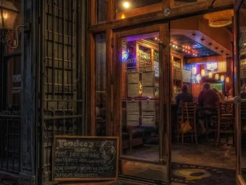 Savannah Haunted Pub Crawl Walking Tour