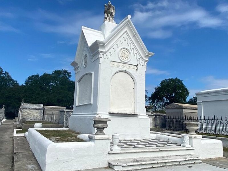 New Orleans Cemetery Insiders Tour