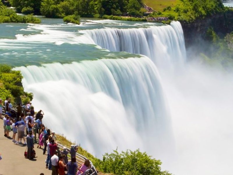 Private Tour: Niagara Falls Day Trip from New York City