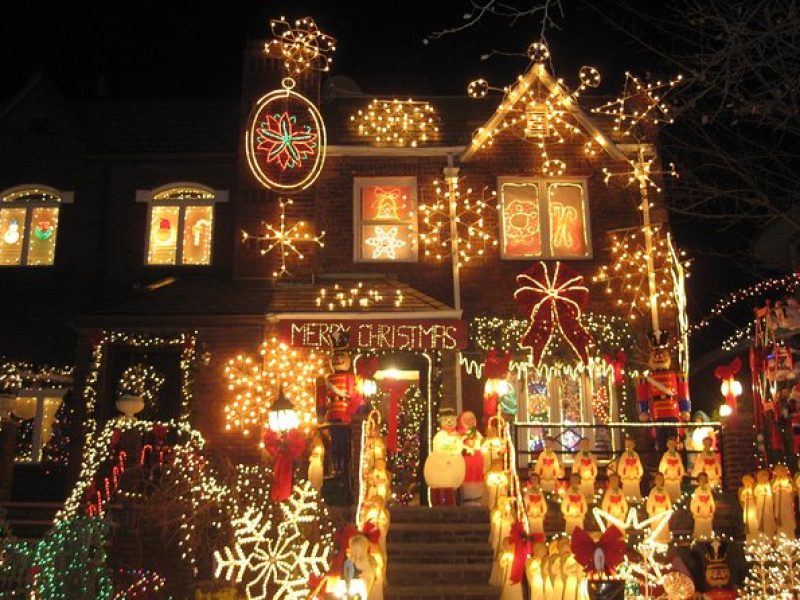 Brooklyn Dyker Heights Christmas Wonderland Bus Tour