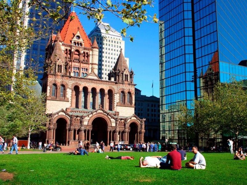 Back Bay: Small Group Tour of Women's Rights Boston