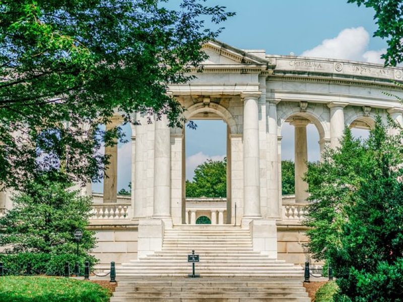 1.5 Hour Arlington Cemetery Guided Walking Tour with Tomb of the Unknown Soldier