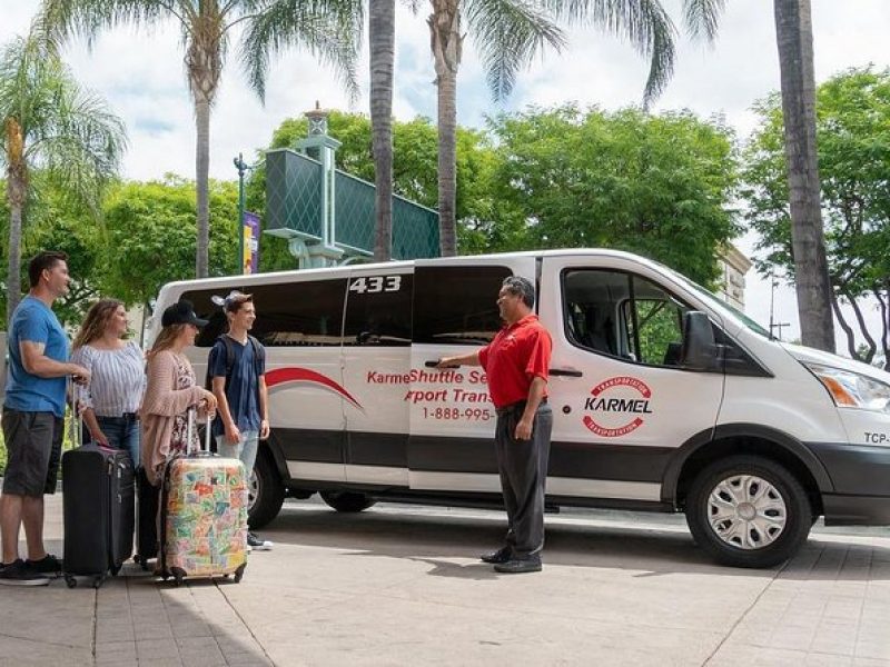 Private Van Airport Departure Transfer: Anaheim Resort to Long Beach Airport